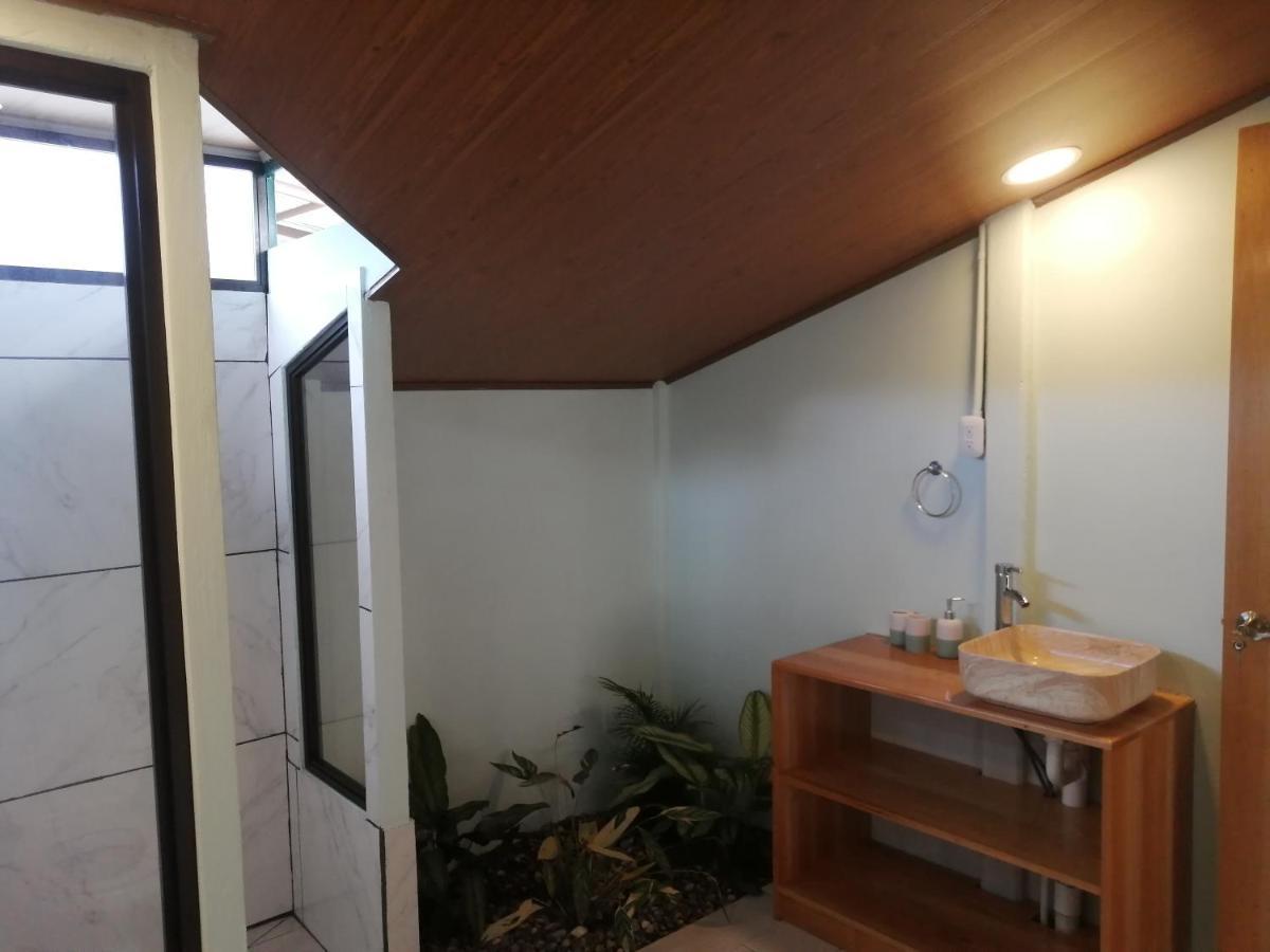 Playa Blanca Macaw Hotel Conte Extérieur photo